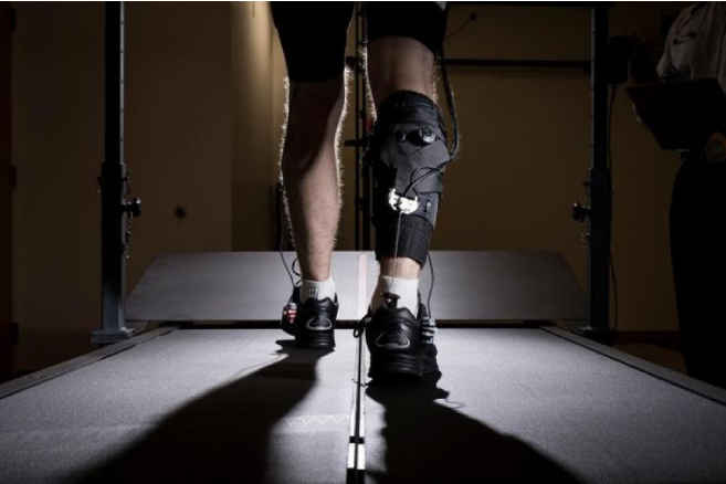 تأثیر اسکلت های بیرونی نرم بر راه رفتن بیماران همی پلژی